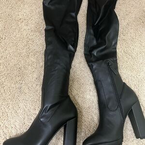 Black Knee-High Women's Boots